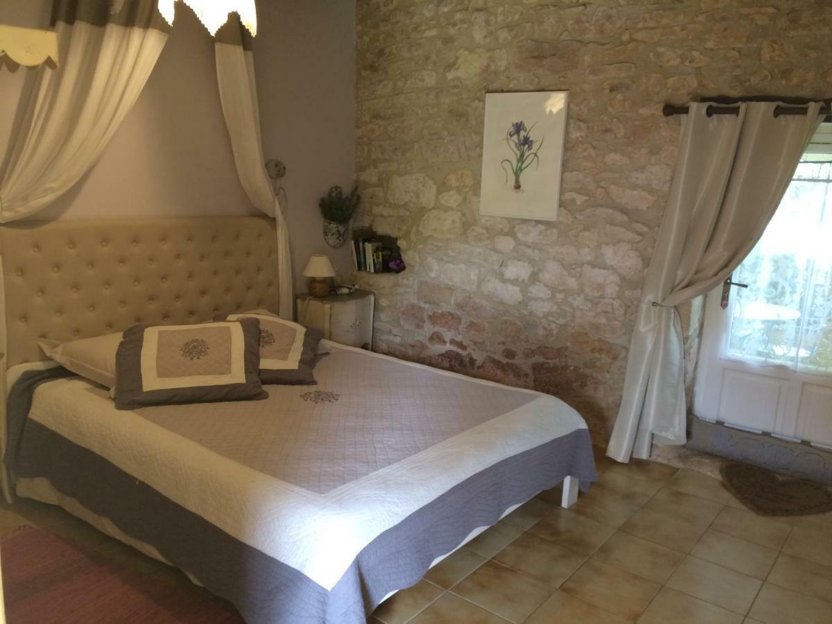 Chambres D'Hotes La Licorne Valojoulx Exterior foto
